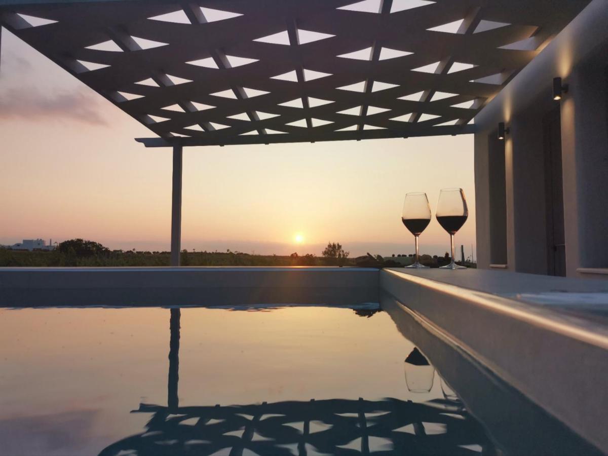 Melivoia House Collection - Private Jacuzzi Villas Foinikiá Eksteriør billede